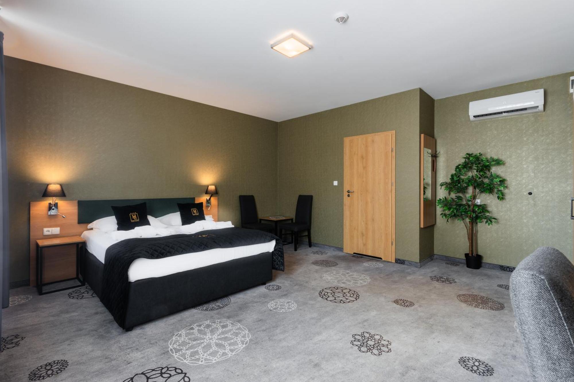 Hotel Lantier Wellness & Spa Bytom Exterior foto